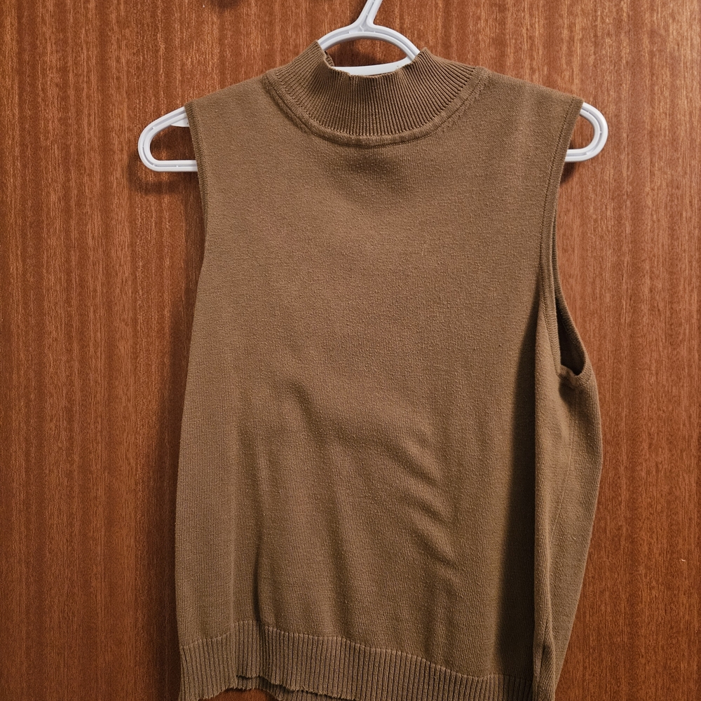 GAP Brown Sleeveless Tank Top